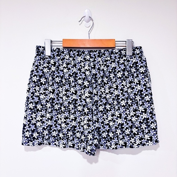 GUILTY Black and purple shorts - Picture 2 of 6